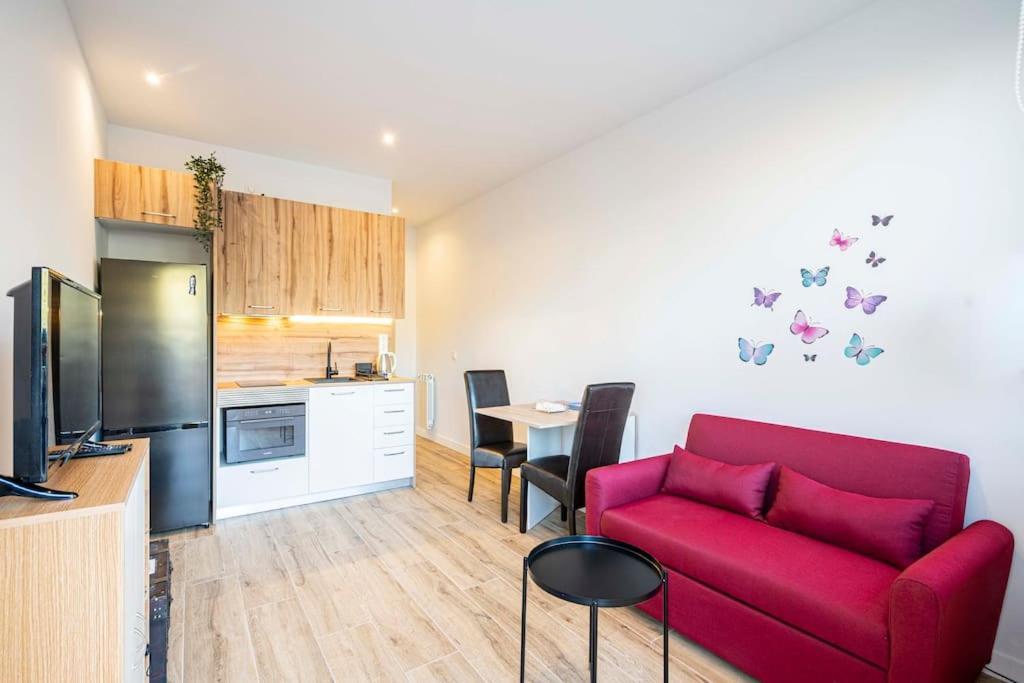 Agradable Apartamento A Pie De Calle-30 Min De Sol Madrid Exterior photo