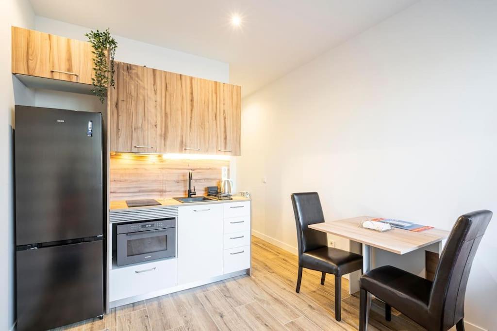 Agradable Apartamento A Pie De Calle-30 Min De Sol Madrid Exterior photo
